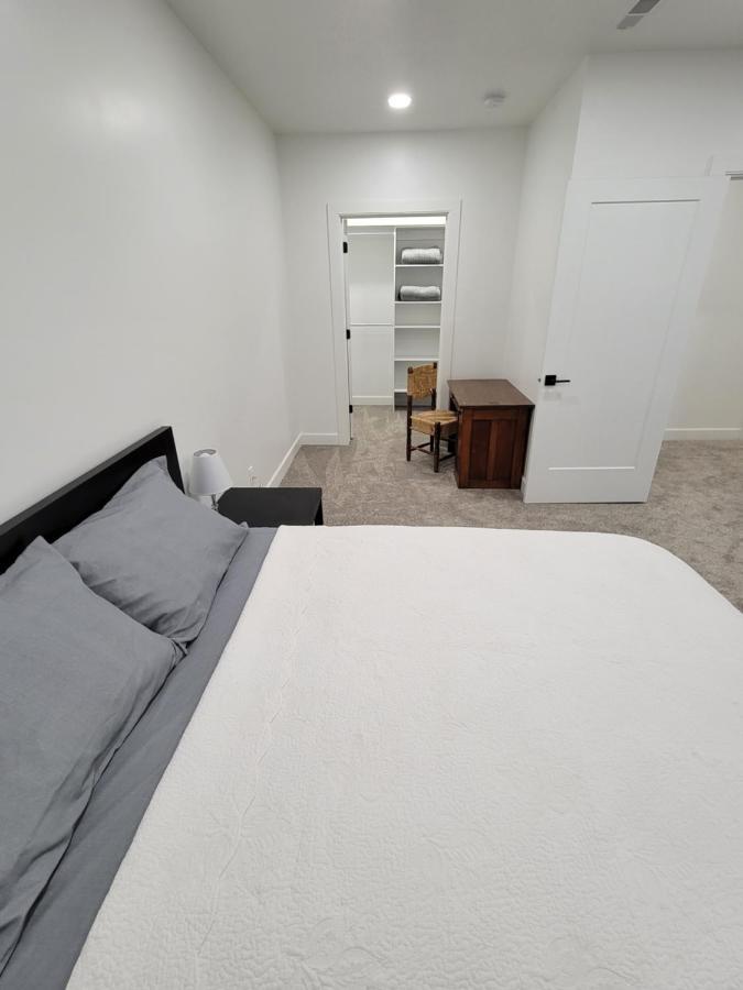 Spacious & Modern Apartment, Close To Universities And Mountains Mapleton Экстерьер фото